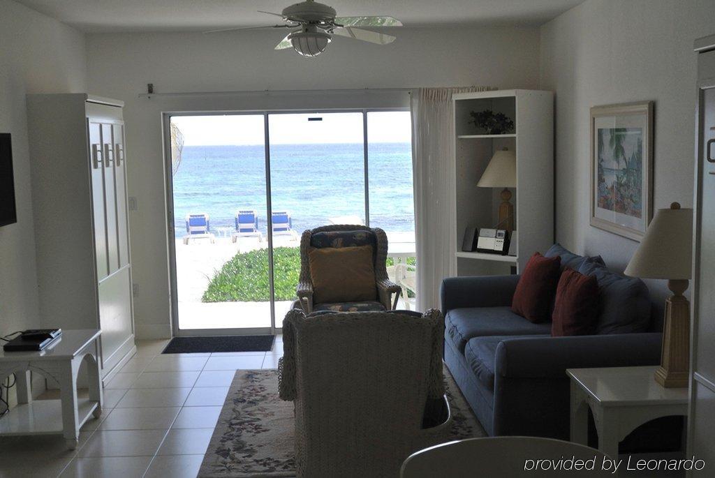 Castaways Cayman Beach Resort Grand Cayman Extérieur photo